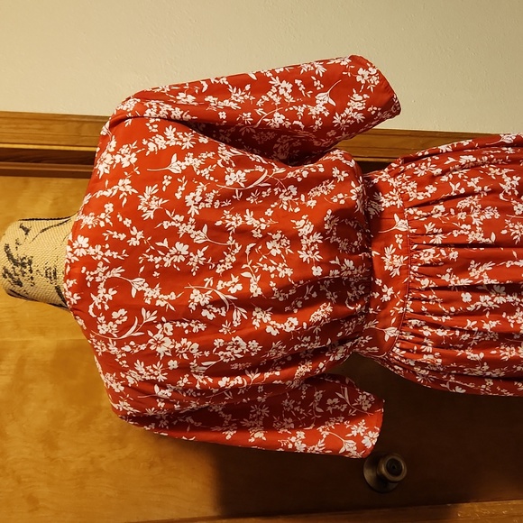 Showpo Inner Circle Only Dress Red Floral - Picture 8 of 8